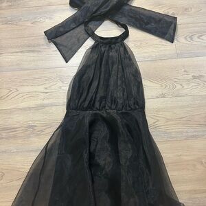 Honey Elegant Black Halter Dress
